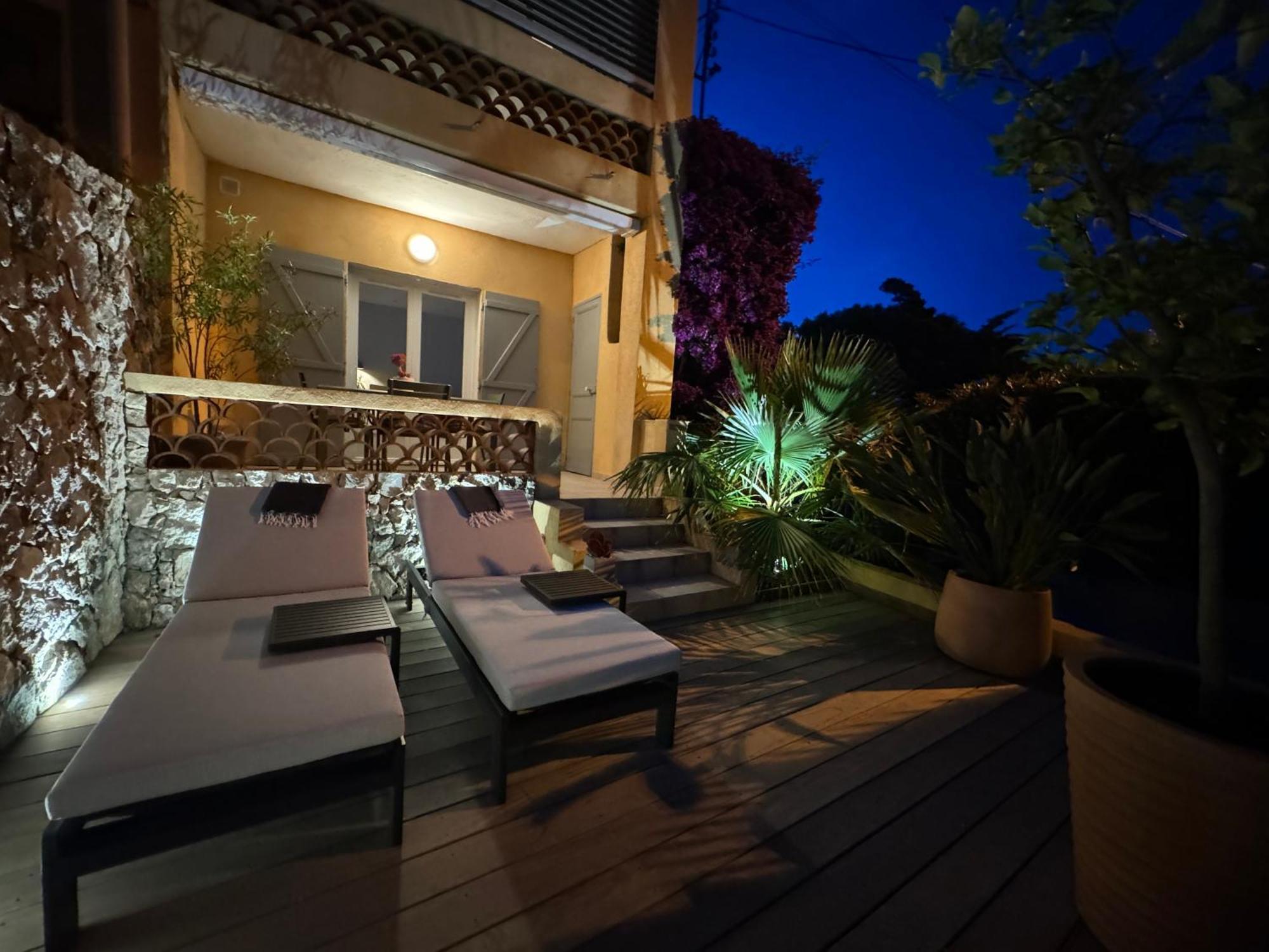 Confortable T2 Vue Mer Avec Terrasse Amenagee Et Parking Prive, Plage Et Port A Pied サナリー・シュル・メール エクステリア 写真